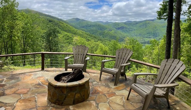STUNNING VIEWS! LUXURY MT VISTA LODGE CLOSE TO DOWNTOWN & HIGHLANDS
