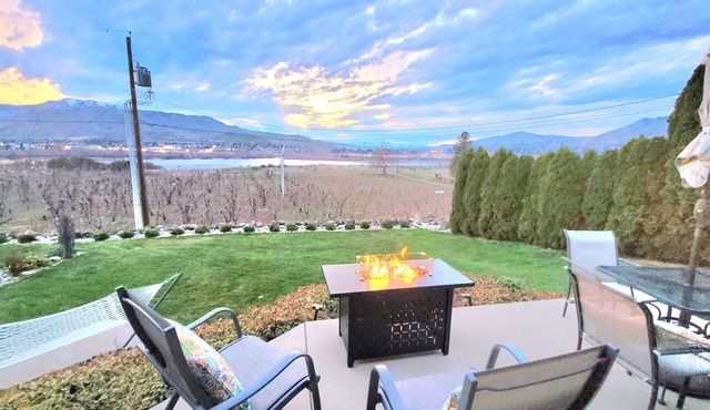 Stunning Views & No Check-Out Chores!