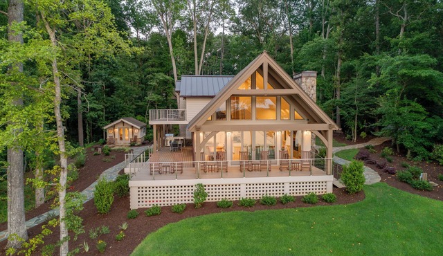 Stunning Views! New Luxury Home, 2 Boat & 2 PWC Lifts, Beach, 5 Suites w/Baths