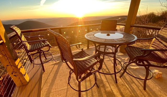 Stunning Views & Pizza