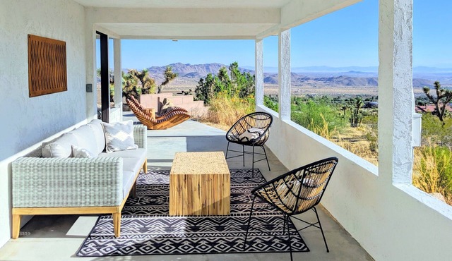 Stunning Views: Rockwood Hill House