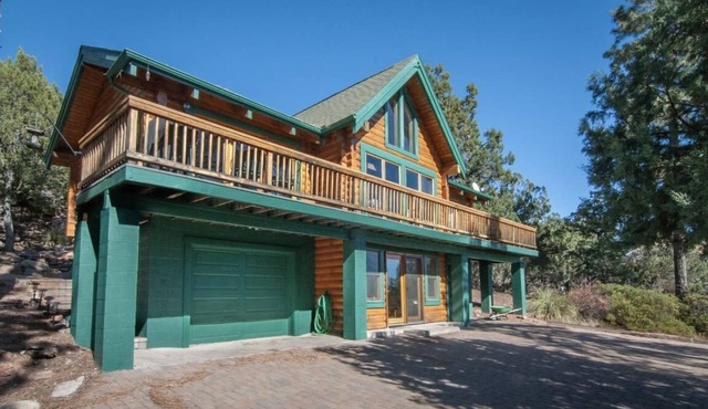Stunning Views & Starry Skies Deck & BBQ