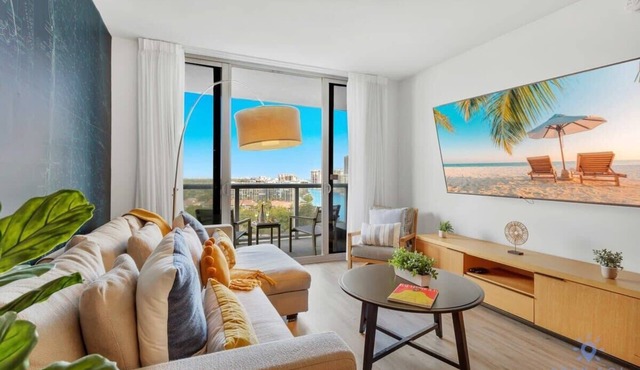 Stunning Views | Pool & Gym | Close to Beach