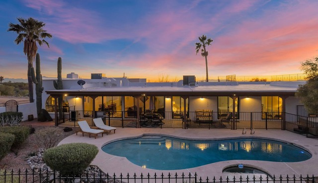 Stunning Villa and Horse Barn Heated Pool