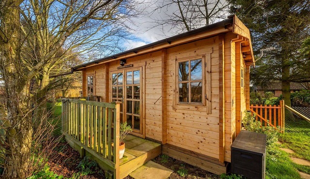 Stunning villa for 2 guests with WIFI and pets allowed