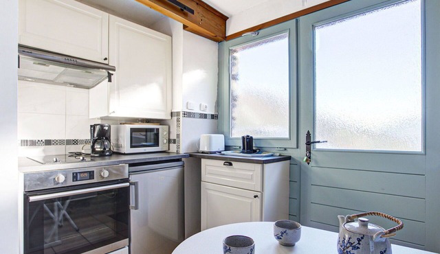 Stunning villa for 2 people with TV and terrace