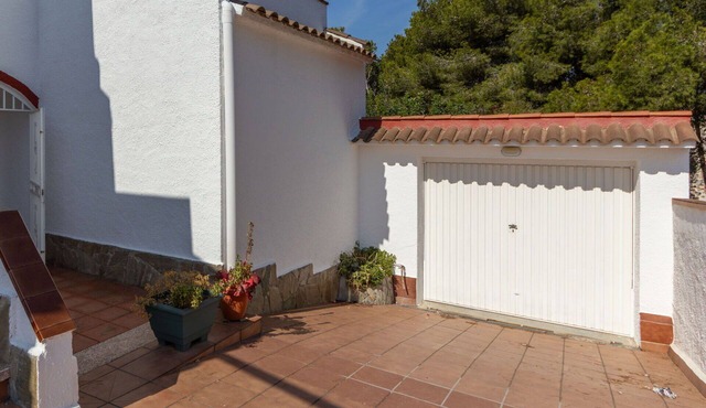 Stunning villa for 6 people with A/C, WIFI and TV