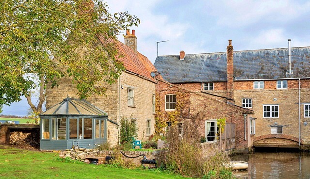 Stunning villa for 8 guests with WIFI, TV, terrace and pets allowed