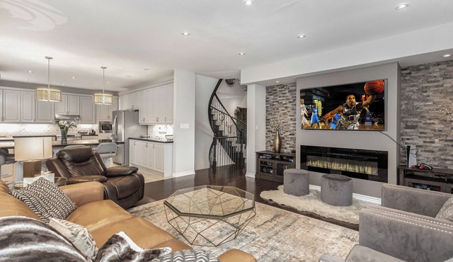 Stunning Villa in Mississauga