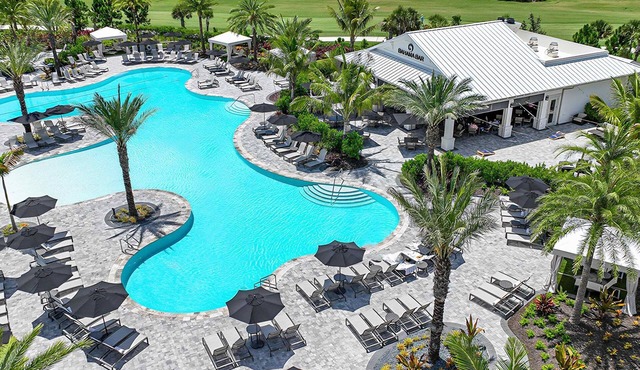 Stunning Villa located in Azario in Lakewood Ranch