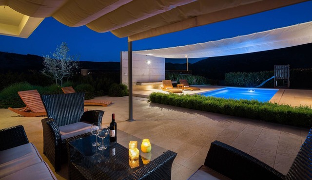 Stunning Villa Sofia With Heated Pool IN Split Hinterland