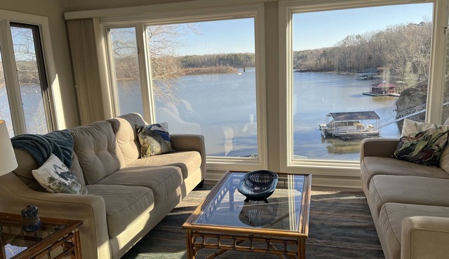 *Stunning Waterfront Views! PVT Deep Water Dock