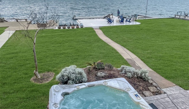 Stunning waterfront location w/views & lakeside deck; weekly discounts!