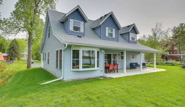 Stunning Waterville Home on Tetonka Lake!