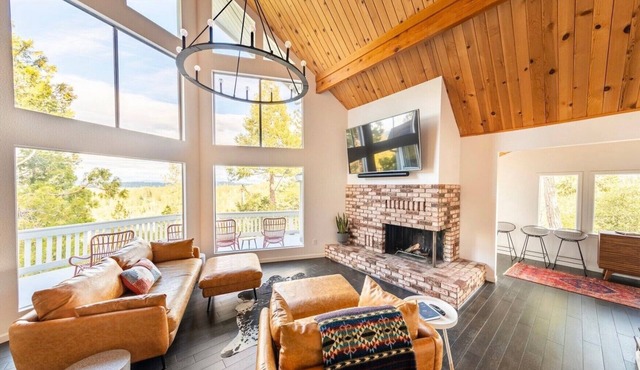Stunning Yosemite Mountain Views with Luxury accommodations