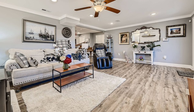 STUNNINGLY SPACIOUS 2B2B HOUSE WITH PARKING