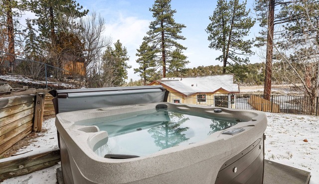 ✅ StunningViews, GameRoom, BBq, FirePit, HotTub, Spacious & Cozy