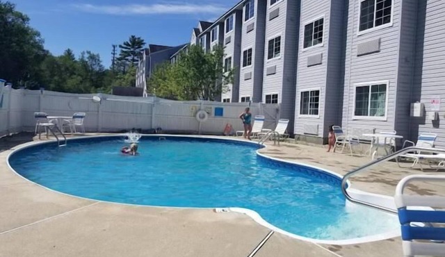 Sturbridge Plaza Hotel