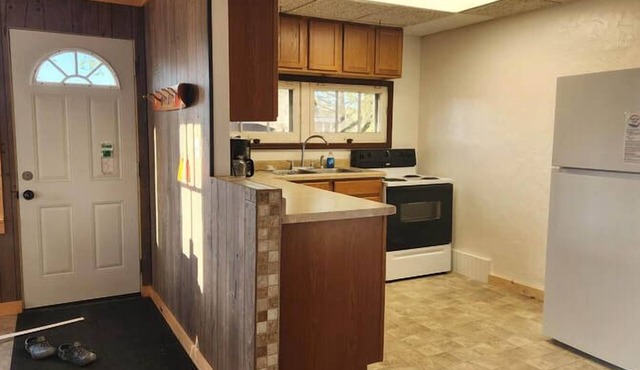 Sturgeon Cabin - Fremont, WI