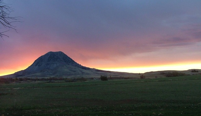 Sturgis Farmhouse with Breathtaking view of Bear Butte- Pet Friendly