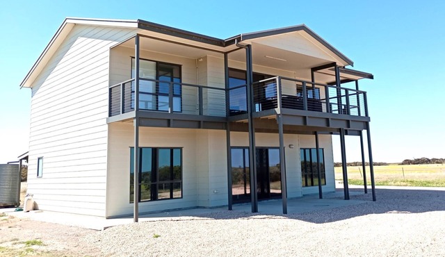 Sturt Bay Retreat, Port Moorowie