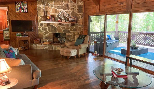 Style and comfort in nature’s year-round paradise