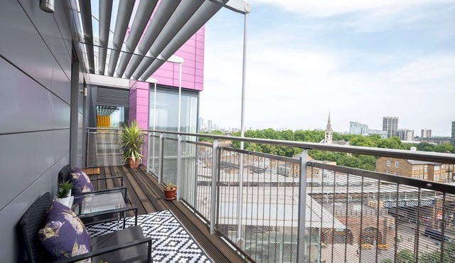 Style & comfort in heart of SE8 Deptford London | Pass the Keys