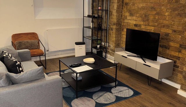 Stylish 1 Bed Flat Close to Dalston Junction Station, Dalston