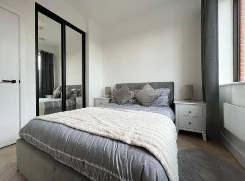 STYLISH 1 BED & PARKING-IDEAL FOR CORPORATE STAYS - By Tempstay