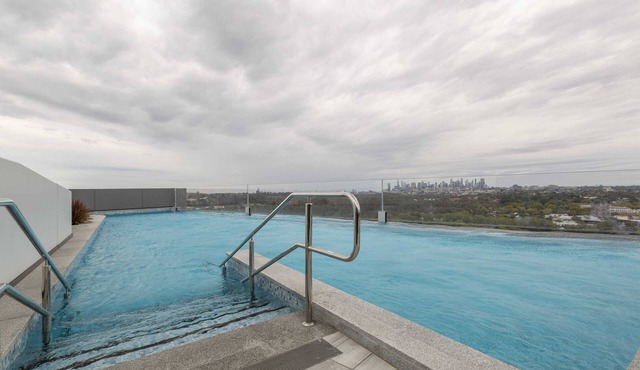 Stylish 1 bedroom 1 bathroom apartment