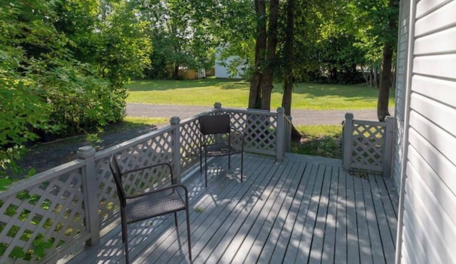 Stylish 1 bedroom ap in downtown