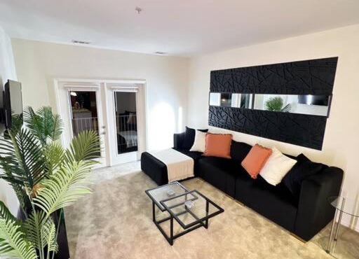 Stylish 1-bedroom unit Near NYC with parking