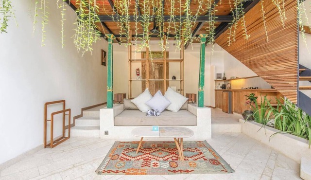 Stylish 1-BR Villa with Pool, 800m to Echo Beach