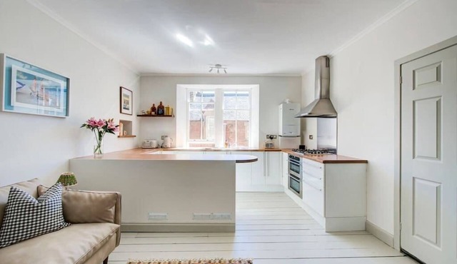 Stylish 1BD Seaside Flat North Berwick