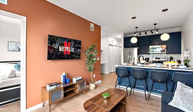 Stylish 1B in DT Minneapolis, Minutes to Minneapolis Convention Center & US Bank