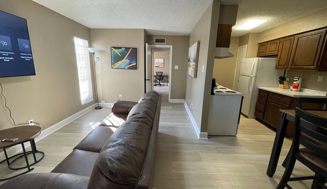 Stylish 1BR: Comfort & Style