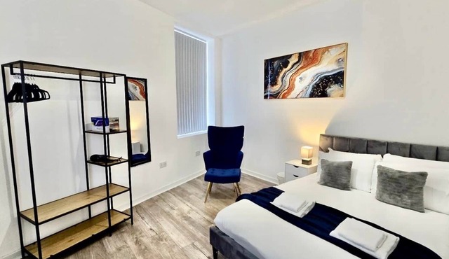 ⁠Stylish 1BR Executive Bury Stay | Kitchen + WiFi⁠