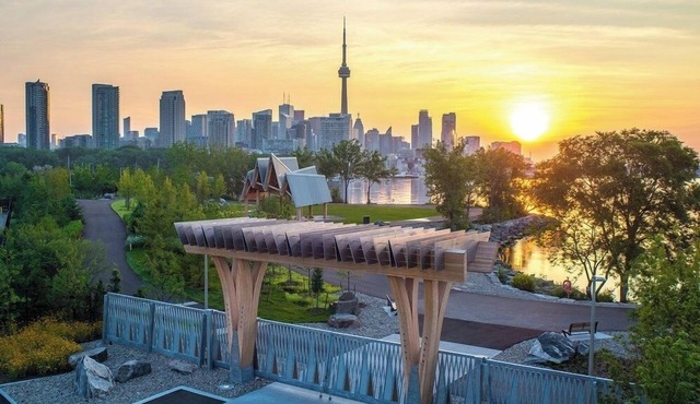 Stylish 1BR · Heart of Trinity Bellwoods