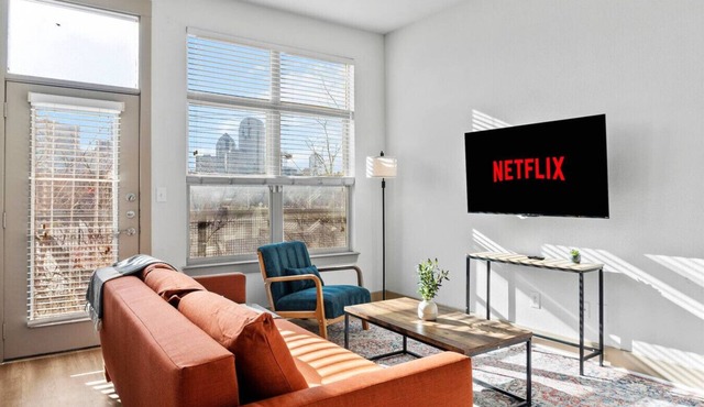 Stylish 1Br in Deep Ellum with Pool and Free Parking