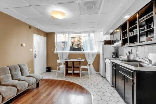 Stylish 1br Unit Bella Vista By Center City