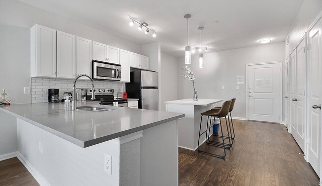 Stylish 1BR w/Bonus Beds + Pool | Near SoCo