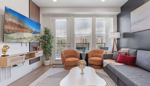 Stylish 1BR w Prkng, Near Temple Sq & Delta Center