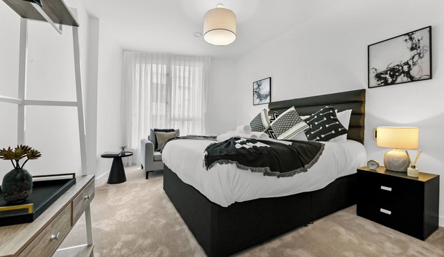 Stylish 2-BD for Trendy Urban Travelers - Sleeps 4