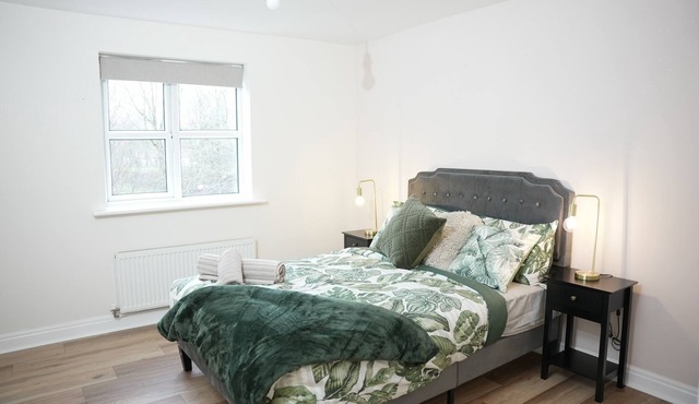 Stylish 2 Bed Derby Flatn