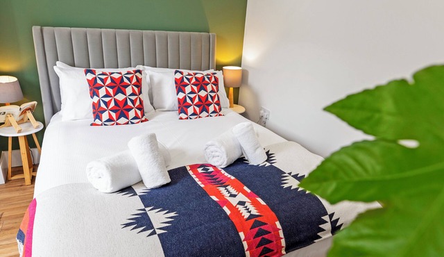 Stylish 2-bed Villa · Garden · Central Edinburgh