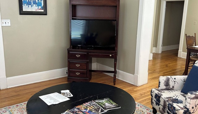 Stylish 2 Bedroom Apartment