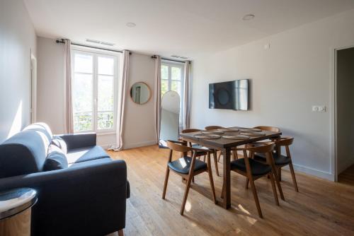 Stylish 2 Bedroom Apartment in Paris