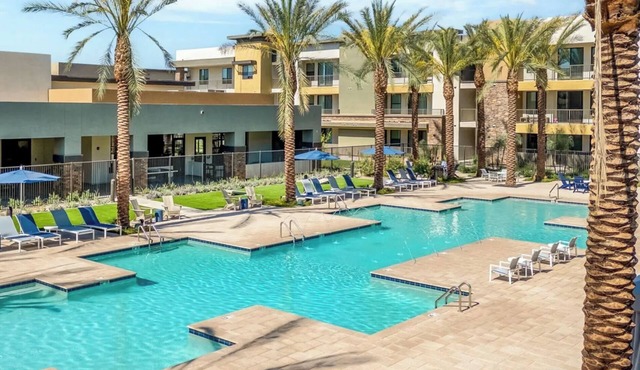 Stylish 2 bedroom Corporate Apartment in Goodyear