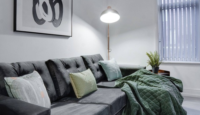 Stylish 2 bedroom flat near Liverpool City Centre