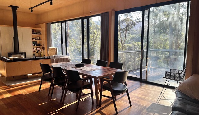 Stylish 2-bedroom house with AC, WiFi in Wye River